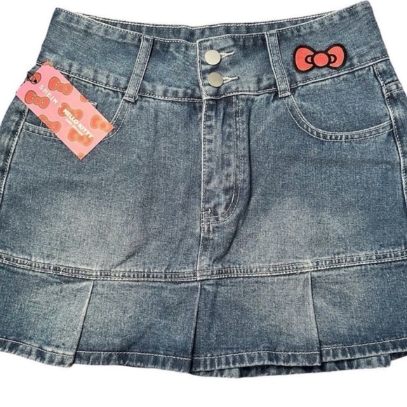 Hello Kitty x SHEIN Denim Pleated Skirt - Picture 1 of 5